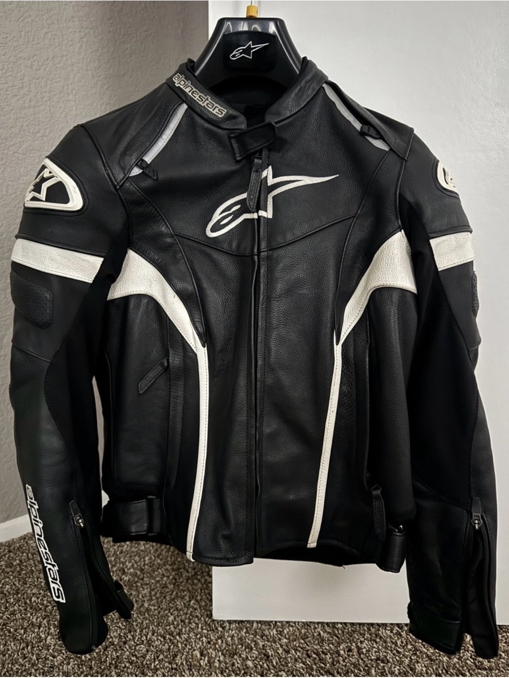 Alpinestars Men's Black & White Leather Motorcycle Jacket